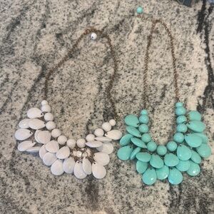 Statement Necklace Set White and blue/green